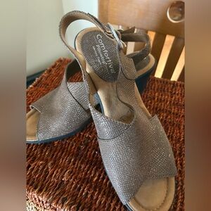 Comfortiva Women's Bronze Sandals